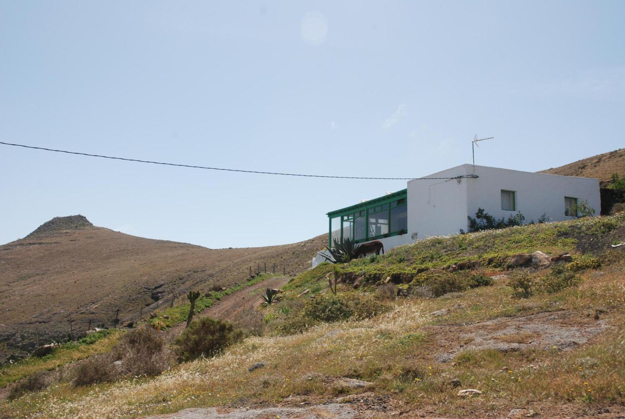 Villa El Perinque Femés Exterior foto